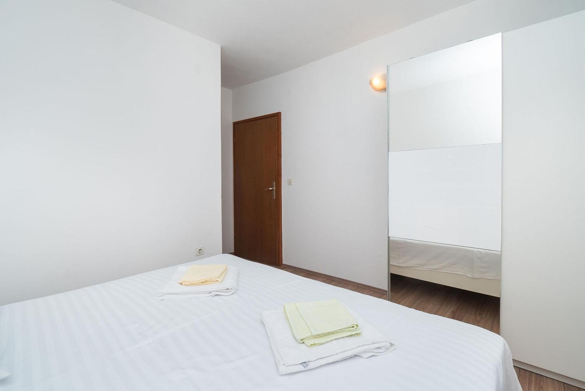 Apartment Ljuba Primosten Luaran gambar