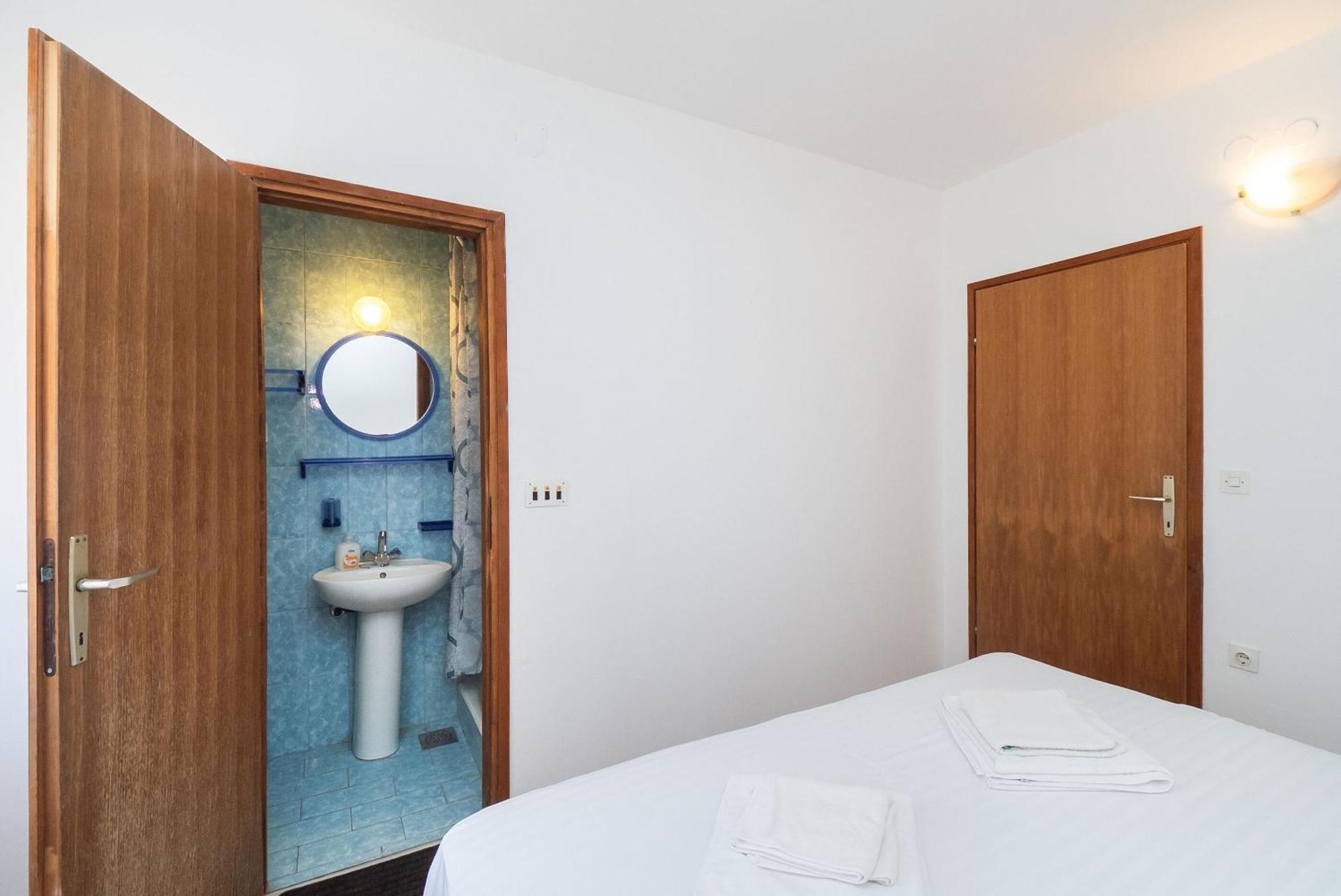 Apartment Ljuba Primosten Luaran gambar